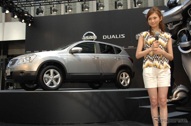 【日産 デュアリス 発表】写真蔵…押切もえ「行ってみたい」