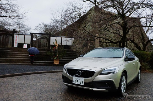 岡山県・津山城にて。