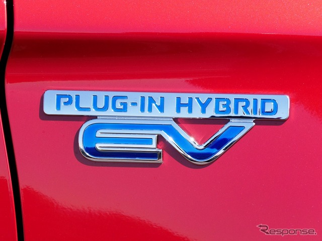 三菱 アウトランダーPHEV Sエディション