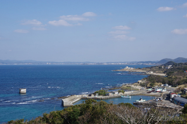 洲崎灯台から見下ろす東京湾