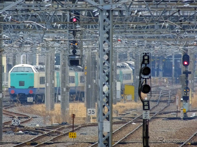 長野へ向かう485系新潟車R26編成（3月13日）