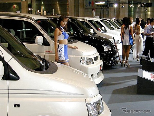 【オートギャラリー東京2001】カスタムカー&amp;コンパニオン---最大級の祭典