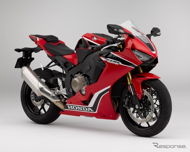 ホンダ CBR1000RR(ヴィクトリーレッド)