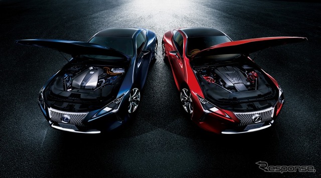 レクサス LC500h Sパッケージ(左)、LC500(右)