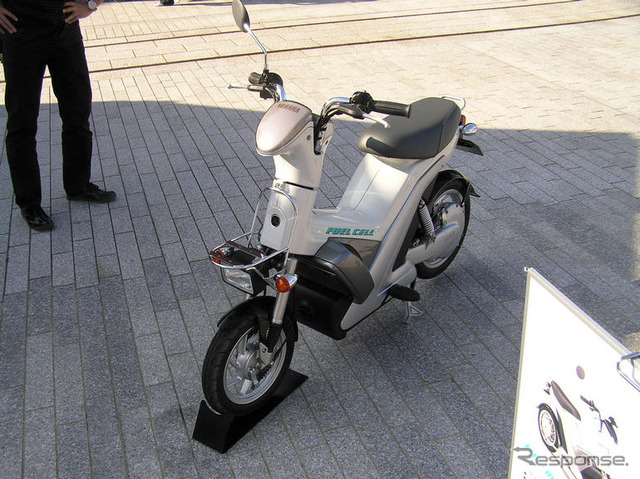 【エコカーワールド07】燃料電池自動車のリース料