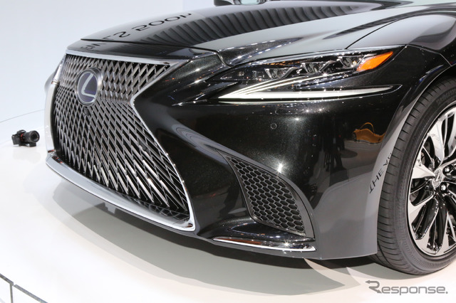 レクサス LS500h(ジュネーブモーターショー2017)