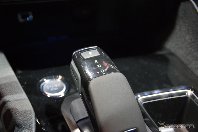 プジョー 5008 GT(ジュネーブモーターショー2017)