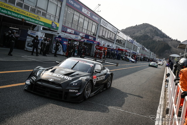 #12 日産GT-R(GT500クラス)