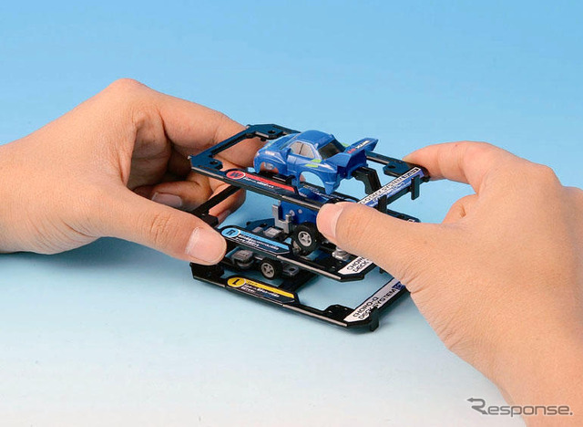 チョロQ デッキシステム 発売…カード、カスタム、バトル