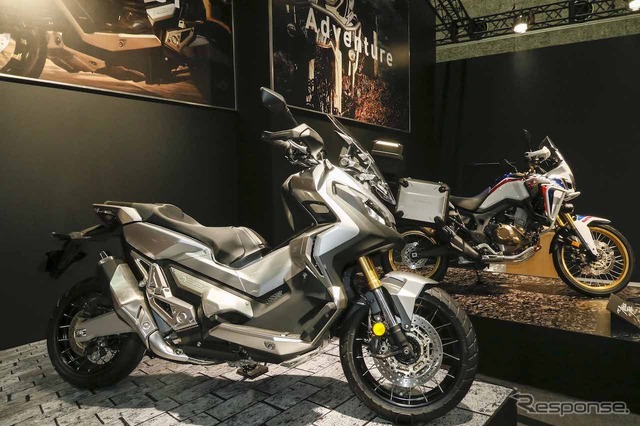 大阪モーターサイクルショーに展示されたHonda X-ADV。