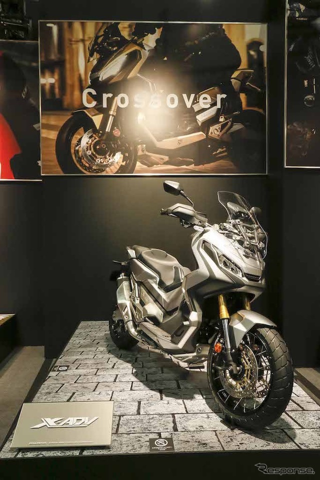 大阪モーターサイクルショーに展示されたHonda X-ADV。