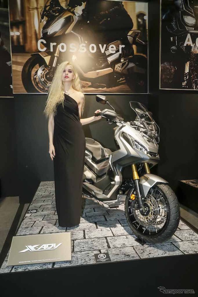 大阪モーターサイクルショーに展示されたHonda X-ADV。