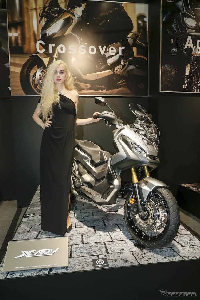 大阪モーターサイクルショーに展示されたHonda X-ADV。