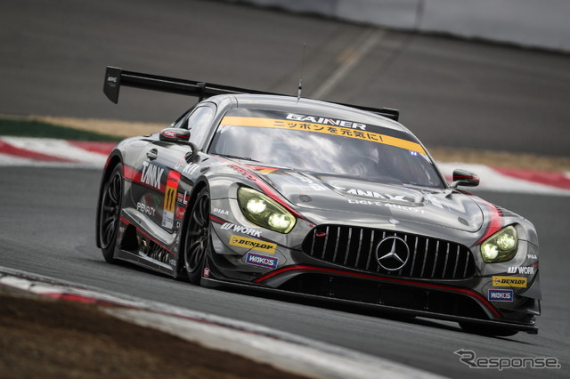 GT300クラス2位の#11 メルセデス。
