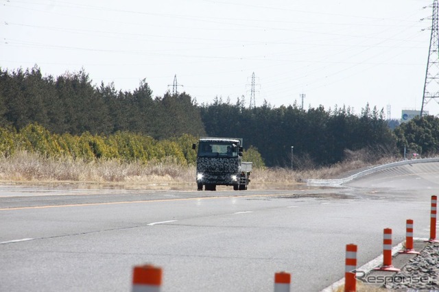 新型スーパーグレート事前試乗走行会