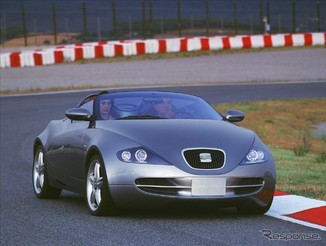 【フランクフルトショー2001出品車】セアト『タンゴ』の“エモーション”