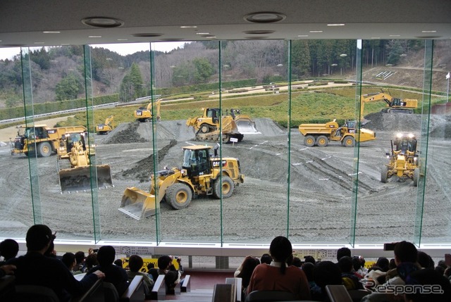 春休み・ちびっこ建機フェア