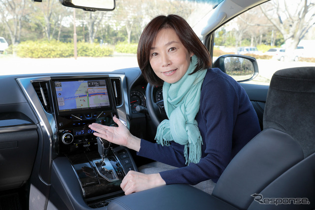 飯田裕子が驚いた!carrozzeriaサイバーナビの実用性と総合力