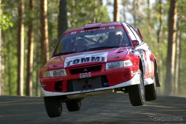 【WRCフィンランドラリー】優勝候補がリタイア、伝統の一戦は……