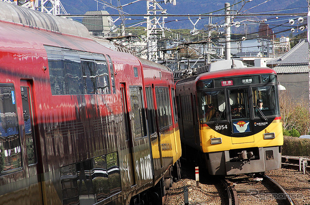 プレミアムカーが組み込まれる京阪8000系。全車指定席の「ライナー列車」も8000系で運行される。