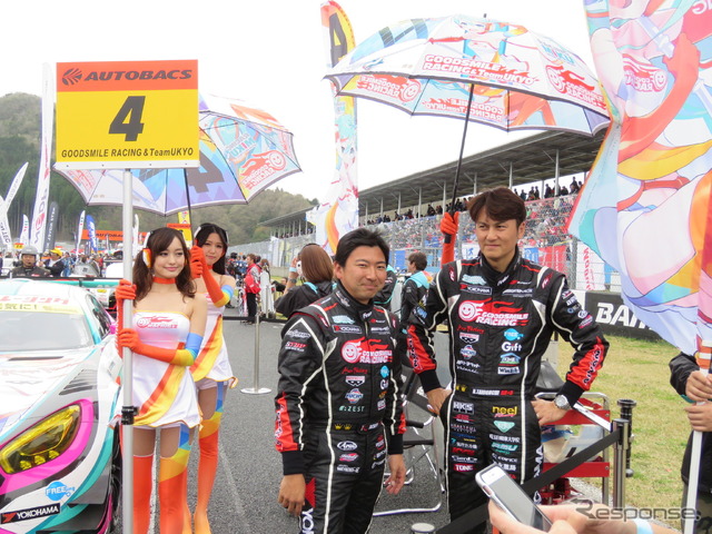 片岡龍也(左)と谷口信輝(右)はGT300を代表する強力コンビ。