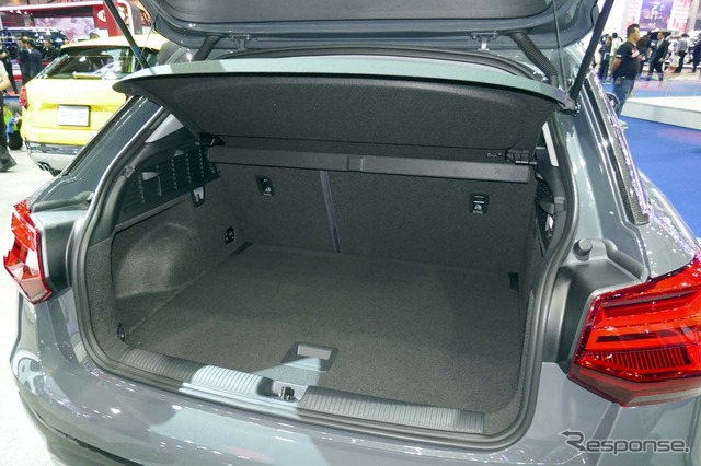 「Q2」のカーゴルームは5人乗車時でも405Lもの大容量を確保する