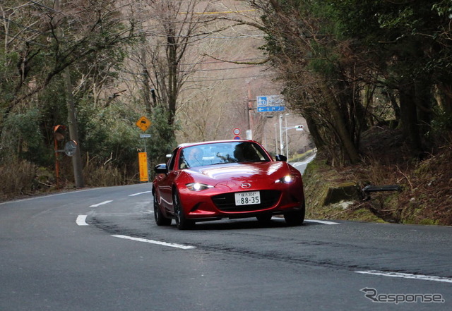 マツダ ロードスター RF RS(6MT)