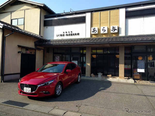 ふぐの糠漬け・粕漬けはこの地域の特産。2年以上発酵させると卵巣の毒もなくなり、比類なき珍味が出来上がる。