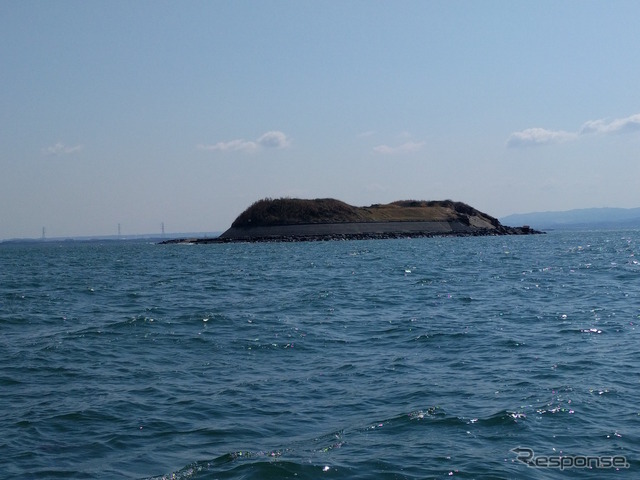 第一海ほ。東京湾の真ん中だ。