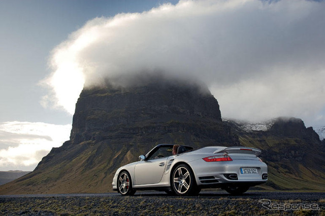 ポルシェ 911 ターボ カブリオレの受注開始