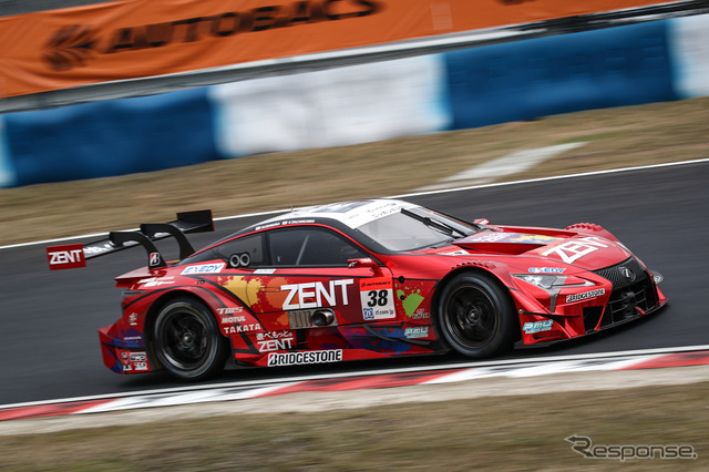 GT500クラス予選4位の#38 LC500。