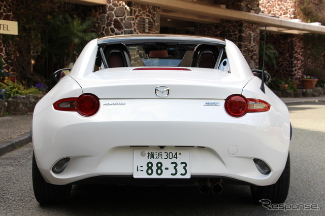 マツダ ロードスターRF(6AT)