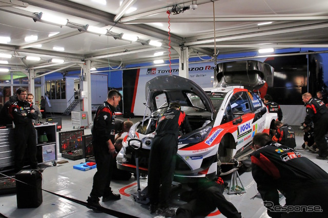 TOYOTA GAZOO Racingの作業風景。
