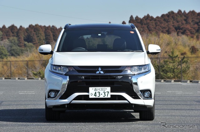 三菱 アウトランダーPHEV Sエディション