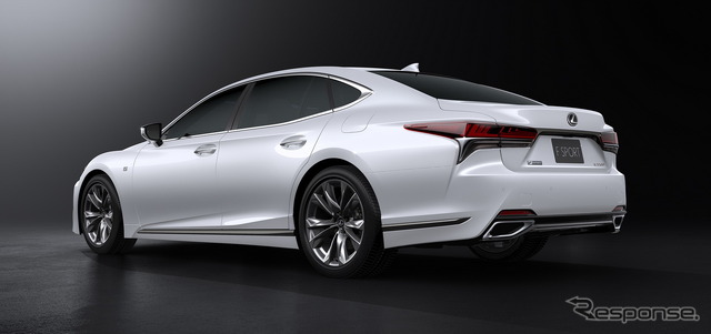 新型レクサスLS500 F SPORT