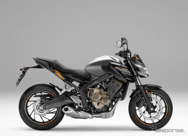 ホンダ CB650F（ソードシルバーメタリック）