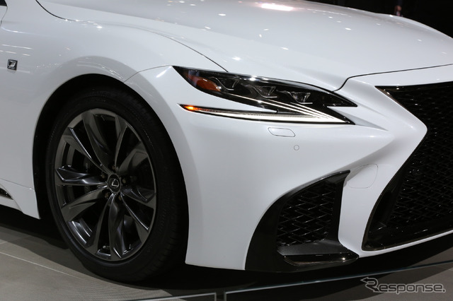 レクサス LS500 F SPORT(ニューヨークモーターショー2017)