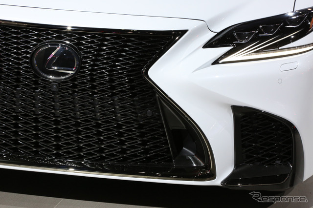 レクサス LS500 F SPORT(ニューヨークモーターショー2017)