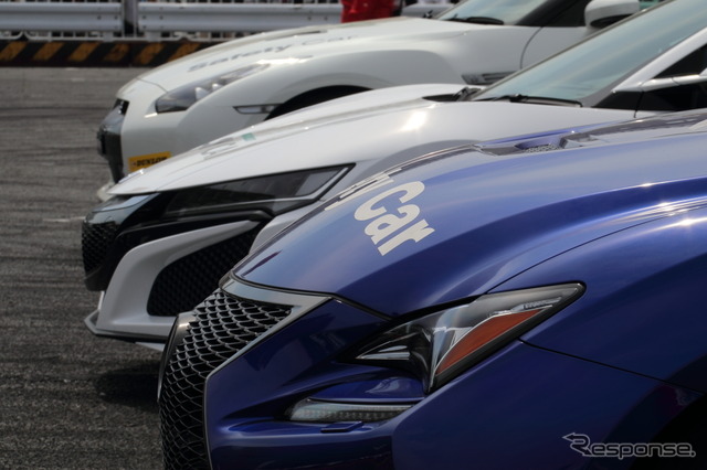各地のサーキットのセーフティカーが集合(モータースポーツジャパン2017)