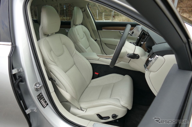 ボルボ V90 T6 AWD Inscription
