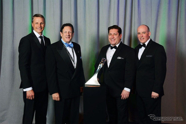 左からWade Sheffer氏(GM社)、Mike Martini(BATO)、Fred Cusimano(BATO)、Jim Danahy氏(GM社)