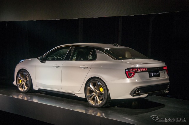 LYNK & COの03セダン
