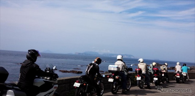 神津島を浜川村長自らがバイクに乗って案内するバイクツーリング