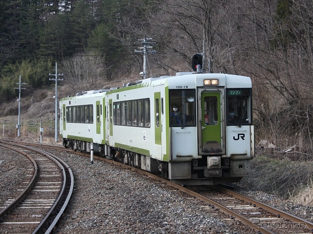 盛岡支社内では、とくに釜石線でシカと列車の接触が多発している。写真は釜石線の普通列車。