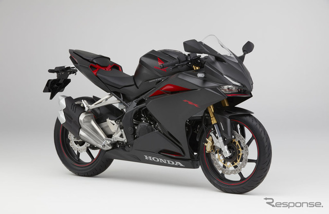 ホンダ CBR250RR<ABS>(マットガンパウダーブラックメタリック)