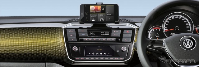 VW roof up! ダッシュパッド:ピクセルハニーイエロー、ダッシュボード:ブラック