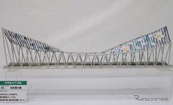 昨年のデザイン部門 最優秀作品（中学生以下）「桜吹雪の橋」