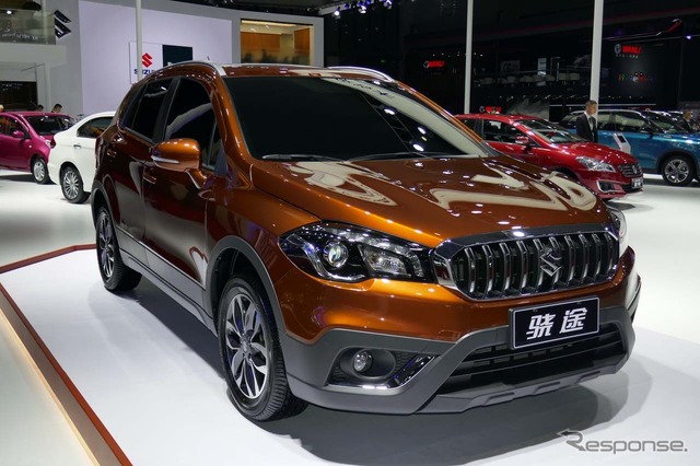 中国専用のフロントグリルを与えられたSX4 Sクロス(中国名:驍途)