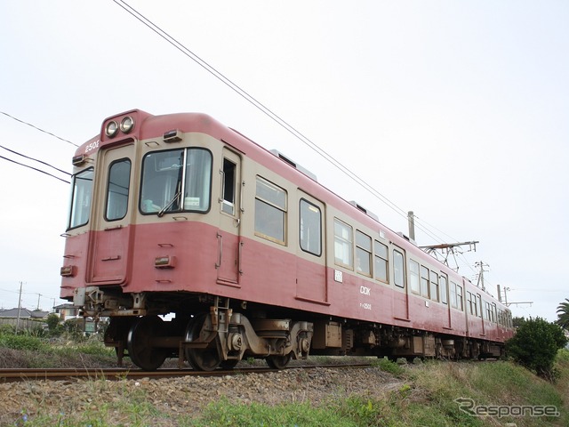 『記念号』に乗って銚子電鉄を訪ねるツアーも販売される。写真は銚子電鉄の列車。