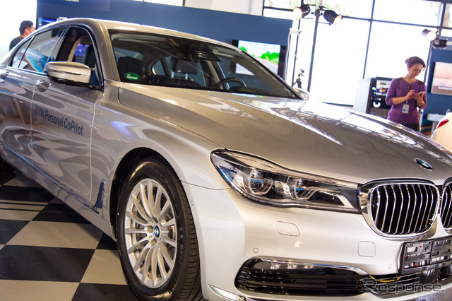 BMW USAが持ち込んだ7シリーズでは、米国家道路交通安全局(NHTSA)が規定するレベル4 の実験車両で、アメリカではカリフォルニア州内で、その他欧州や中国など世界に40台が配備されて、2021年の「BMW iNext」としての量産を目指している